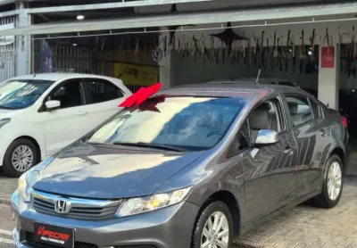 Honda civic lxs automatico completo com bancos de  couro impecavel