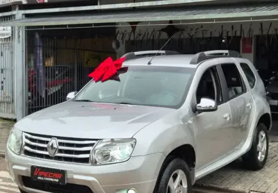 Renault duster copmpleta impecavel com garantia 90 dias tudo ok