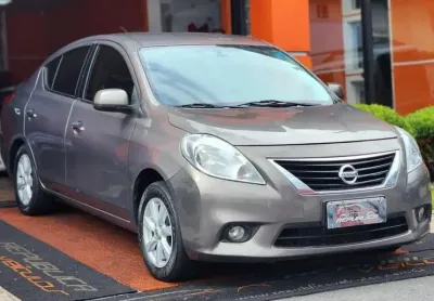 Nissan versa 16sl flex 2014 / 2014