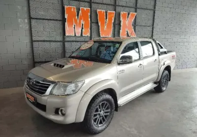 Toyota hilux 3.0 cd 4x4 svr aut diesel 2015