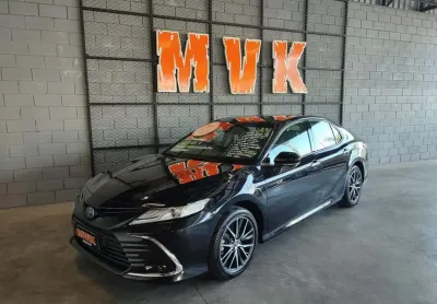 Toyota Camry Xle 2.5 Aut Híbrido 2023
