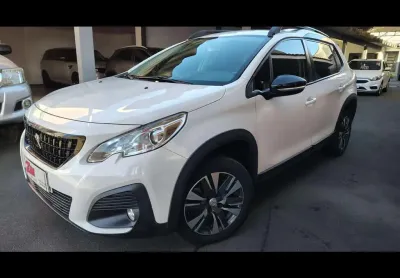 Peugeot 2008 allure pk 1.6 aut. 2020 pneus novos