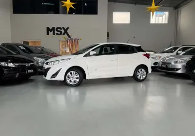 Toyota yaris flex automático
