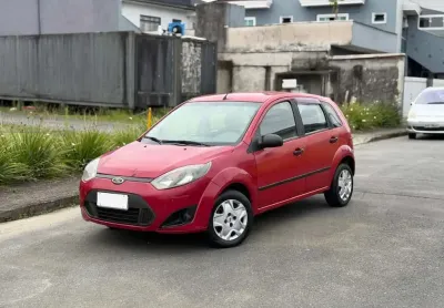 Ford fiesta 1.0 8v flex/class 1.0 8v flex 5p  - vermelha - 2012/2013