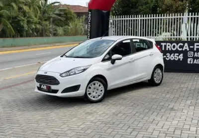 Ford fiesta se plus 1.6 aut.  - branca - 2017/2017