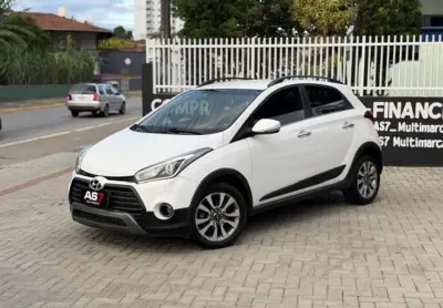 Hyundai HB20X Premium 1.6 Flex 16V Aut.  - Branca - 2016/2017