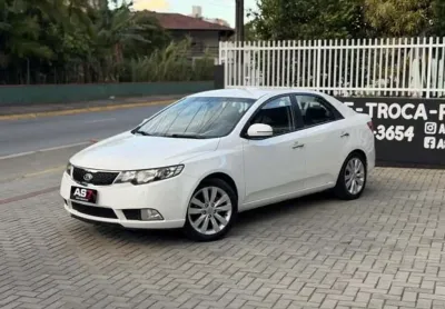 Kia Cerato EX3 1.6 Aut.  - Branca - 2012/2013