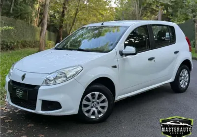 Renault Sandero 2012 1.0 authentique 16v flex 4p manual