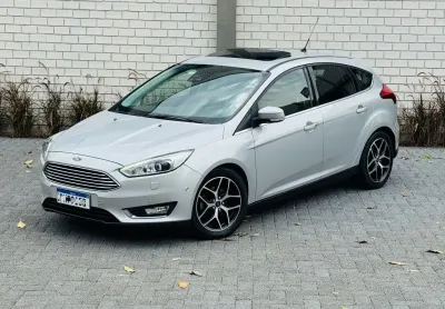 Ford focus titanium 2.0 at