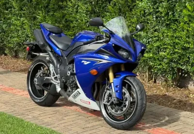 Yamaha yzf r-1 1000 2010