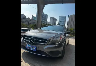 Mercedes-benz a200turbo 2015