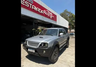 Mitsubishi l200 outdoor 2012