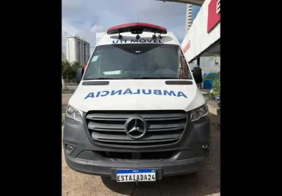Mercedes-benz 416 sprinter f42a up0 ambulancia 2023