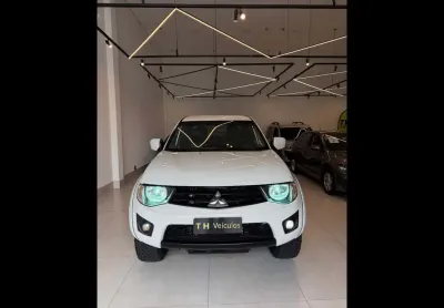 L200 Triton HLS 2.4 Flex 16V CD Mec.