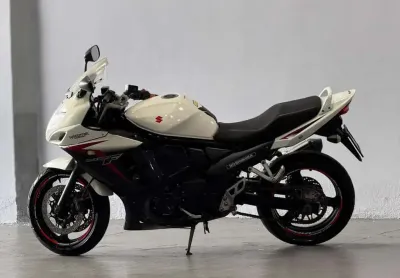 Suzuki 650 2012