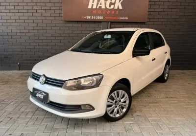 Volkswagen Gol Trendline 1.0 T.Flex 8V 5p  - Branca - 2015/2015