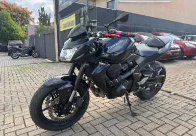 Moto muito bem cuidado e abaixo da fipe 