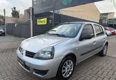 Renault clio segundo dono todo revisado e com garantia!!!
