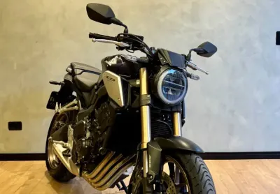 Honda CB650R - 2020 - Apenas 11 mil kms