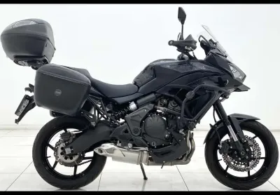 Kawasaki versys 650 abs 2023 com chave reserva e manual do proprietário