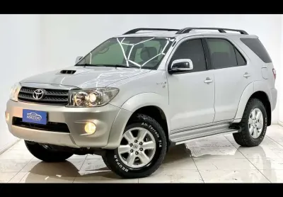 Hilux sw4 srv 4x4 2.8 turbo diesel 7 lugares com manual e chave reserva