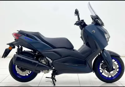 Yamaha xmax 2025 250 cc - segurança, tecnologia e economia com estilo e conforto.