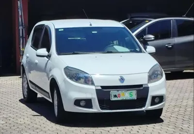 Renault sandero pri 16hp 2014