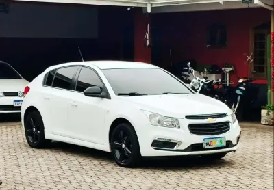 Chevrolet cruze lt hb 2015