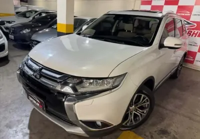Mitsubishi outlander 2.2 mivec di-d hpe-s awd - 2017/2018