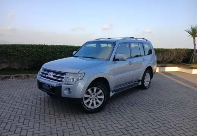 Mitsubishi pajero full 2010 3.2 hpe 4x4 16v turbo intercooler diesel 4p automático