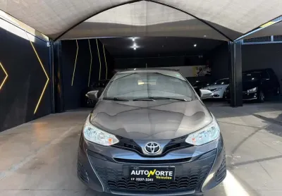 Toyota Yaris Hatch Flex Automático