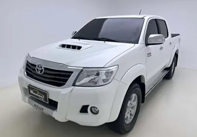Toyota hilux cd srv d4-d 4x4 3.0 tdi diesel aut 2014