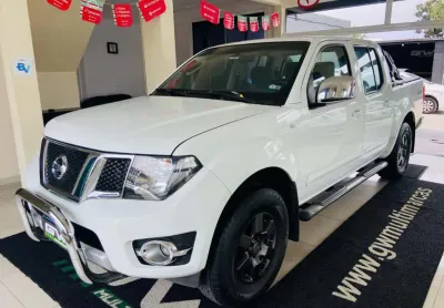 Nissan frontier 2.5 platinum 4x4 cd turbo eletronic diesel 4p automático