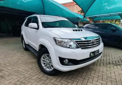 Toyota hilux 3.0 srv top 4x4 cd 16v turbo intercooler diesel 4p automático