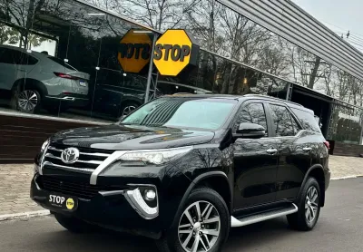Hilux sw4 srx 2.8 turbo diesel, potência, conforto e sofisticação 