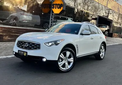 Infiniti fx35 3.5 v6 awd ano 2010 - um carro exclusivo  e de presença
