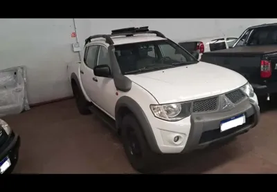 Mitsubishi l200 savana 3.2 4x4 16v turbo intercooler diesel 4p manual