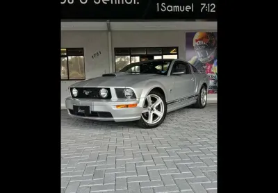 Ford mustang gt v8
