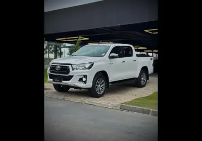 Toyota hilux cd srv 4x4 2.8 tdi diesel aut.