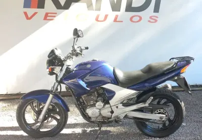 Yamaha fazer em ótimo estado e confiável. venha conhecer a kandi veículos