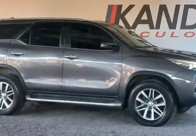 Hilux sw4 , automática, diesel. venha conhecer a kandi veículos!!