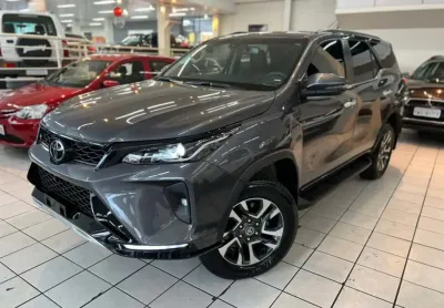 Toyota hilux sw4 2.8 d-4d turbo diesel srx platinum 7l 4x4 automático