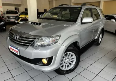 Toyota hilux sw4 3.0 srv 4x4 7 lugares 16v turbo intercooler diesel 4p automático