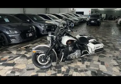 Harley-davidson flhp 2013