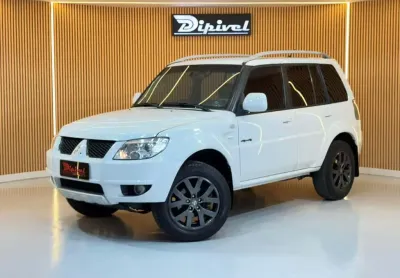 Mitsubishi pajero tr4 flex 2012