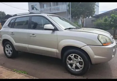 Hyundai TUCSON 2.0 MPFI GL 16V 142CV 2WD GASOLINA 4P AUTOMÁTICO