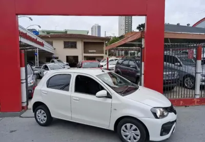Toyota etios 1.3 x 16v flex 4p automático