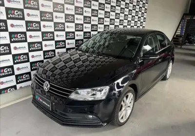 Volkswagen jetta 2.0 tsi highline 211cv - 2016/2016