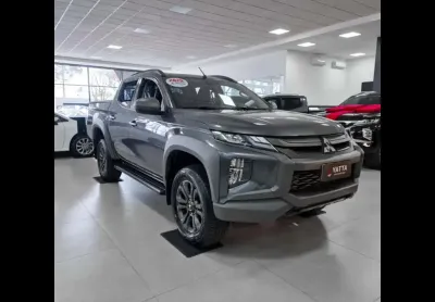 Mitsubishi l200 triton 2.4 16v turbo diesel sport outdoor plus cd 4p 4x4 automático