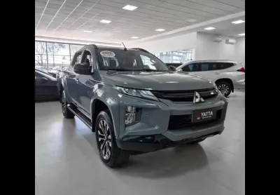 Mitsubishi l200 triton 2.4 16v turbo diesel sport hpe-s urban cd 4p 4x4 automático
